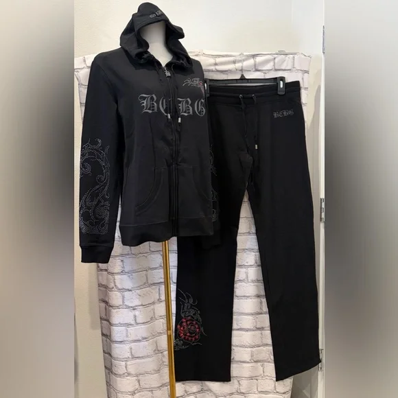 BCBG Maxazria:XL Black Hoodie and Pants Set with Red Accents 95% Cotton Pockets - Picture 4 of 16